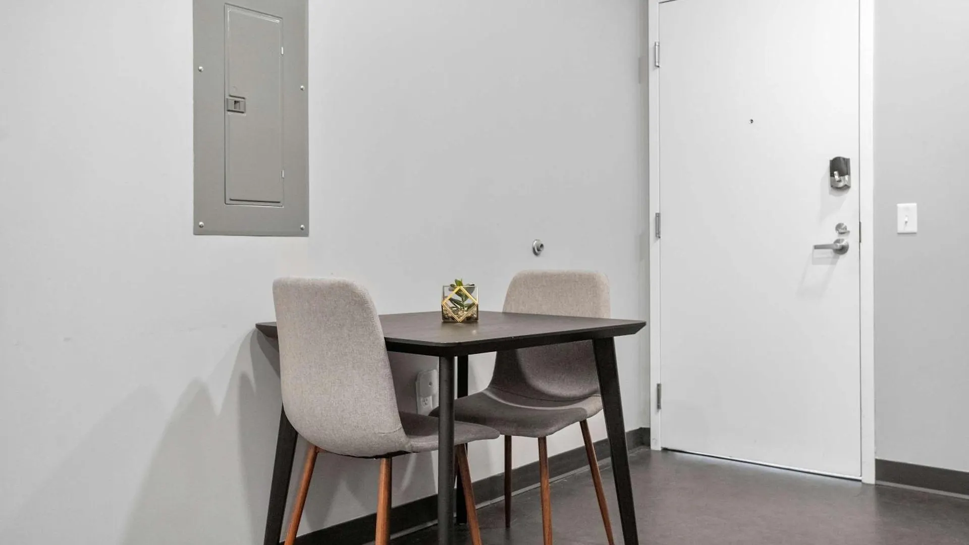 Cozysuites Modern 1Br In Downtown Pitts 8 Pittsburgh Apartment
